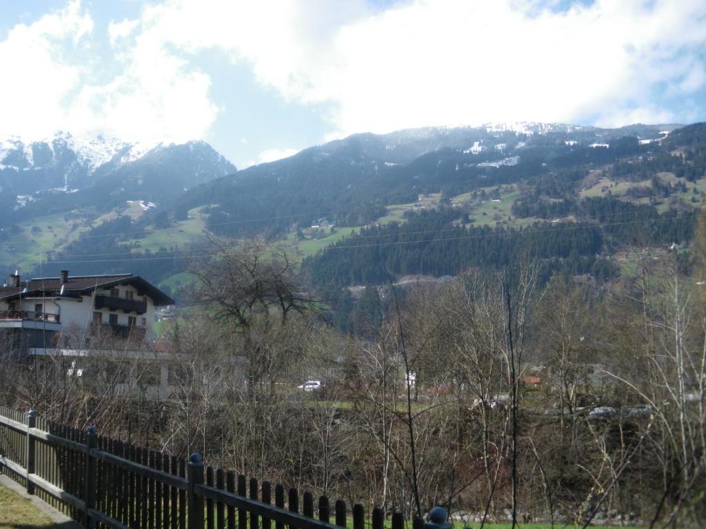 Haus Peter Schiestl Apartment Zell am Ziller Exterior foto